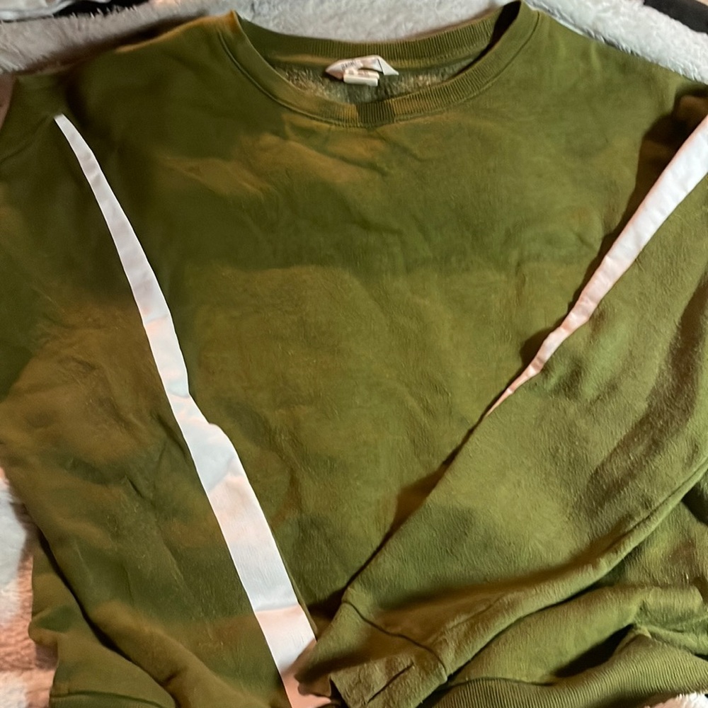 H&M Crewneck: Dark Green